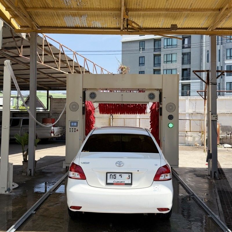 Kolon Hot Dip Galvanized Stahlrahmen für Langlebigkeit und Korrosionsbeständigkeit in der vollautomatischen Roll-Over Autowaschmaschine